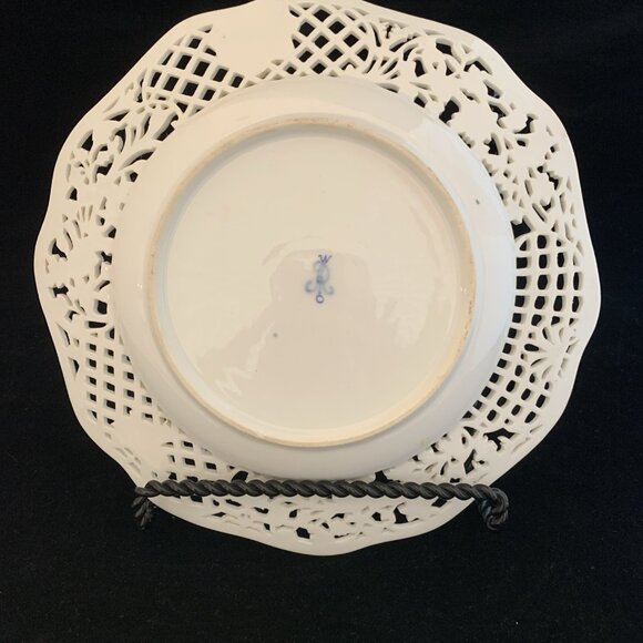 Helena Wolfsohn Reticulated Plate 8.5" Watteau Couple Scene Dresden Germany 7 - Picture 5 of 7